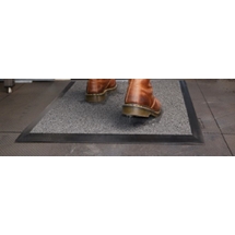 tapete-desinfetante-de-pes-sani-max